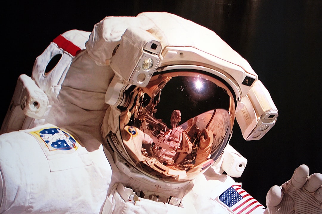 How Microgravity Causes Astronauts' Eye Tissue to Droop and Sag - Space Portal featured image